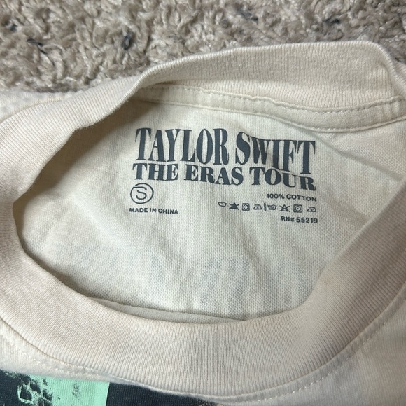 Official Taylor Swift Eras Tour Tee Size Small - Picture 2 of 4